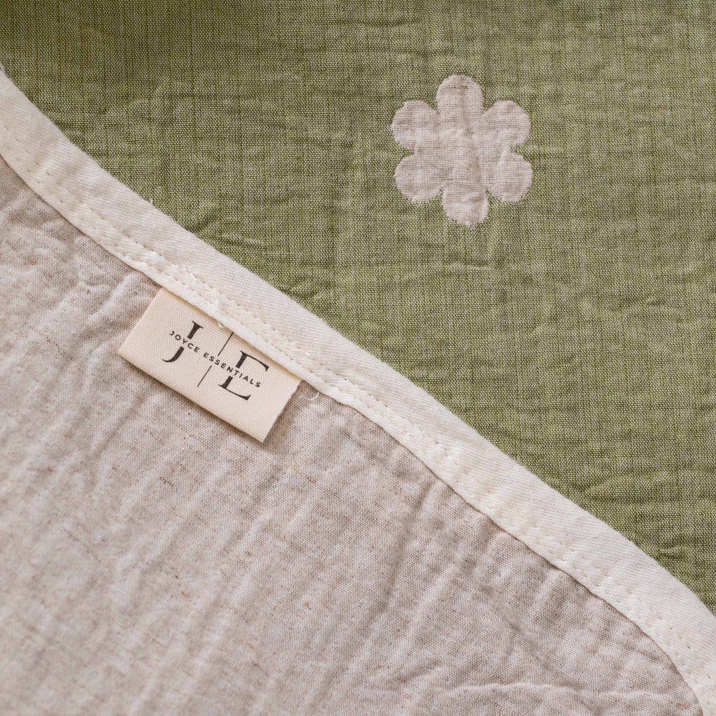 Five Petals bed sheet